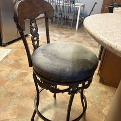 1 High Quality Bar Stool