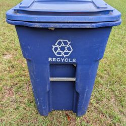 48 Gallon Recycling Can