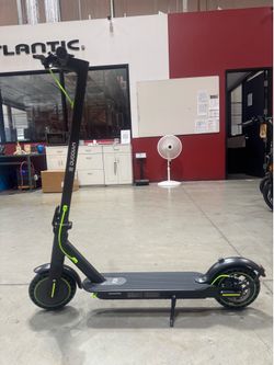 Electric scooter