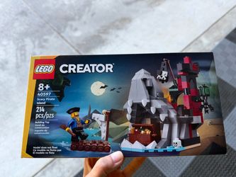 Lego 40597 — Scary Pirate Island