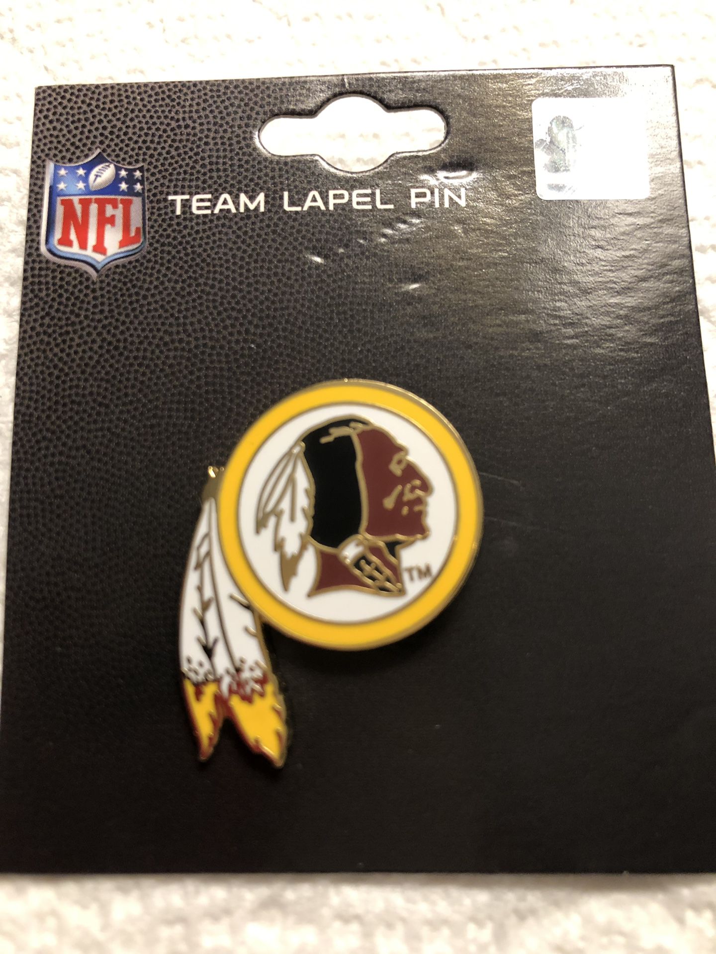 New NFL Washington Redskins Lapel Pin