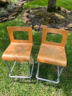 Ikea bar chairs 10$ both