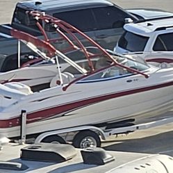 2003 221SS Chaparral 5.0 Volvo Penta