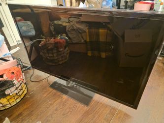 Samsung 55inch Flat Screen TV with Pedestal Stand