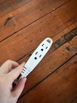 50Ft extension cord with 3 outlets_ In/ Out door