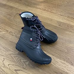 Brand New Tommy Hilfiger Dark Blue Women Boots 