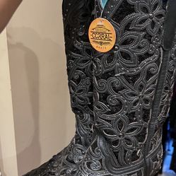 Cowboy Boots on the Ground