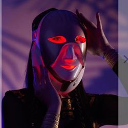 Cleopatra LED Face Light Mask