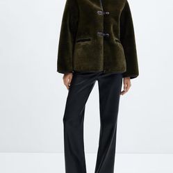 Women's Faux Fur Fleece Jacket Winter Coats Casual Single Breasted Coat with Pockets