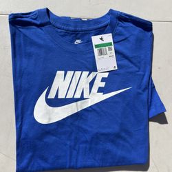Brand New Men’s Nike XL  Shirt 