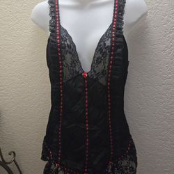 Ladies Lace Nightware ,Size Small
