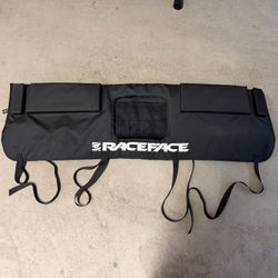 Raceface Midsize Truck Bike Tailgate Pad