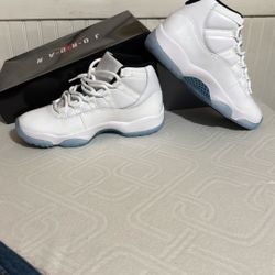 Jordan 11 Legend Blue