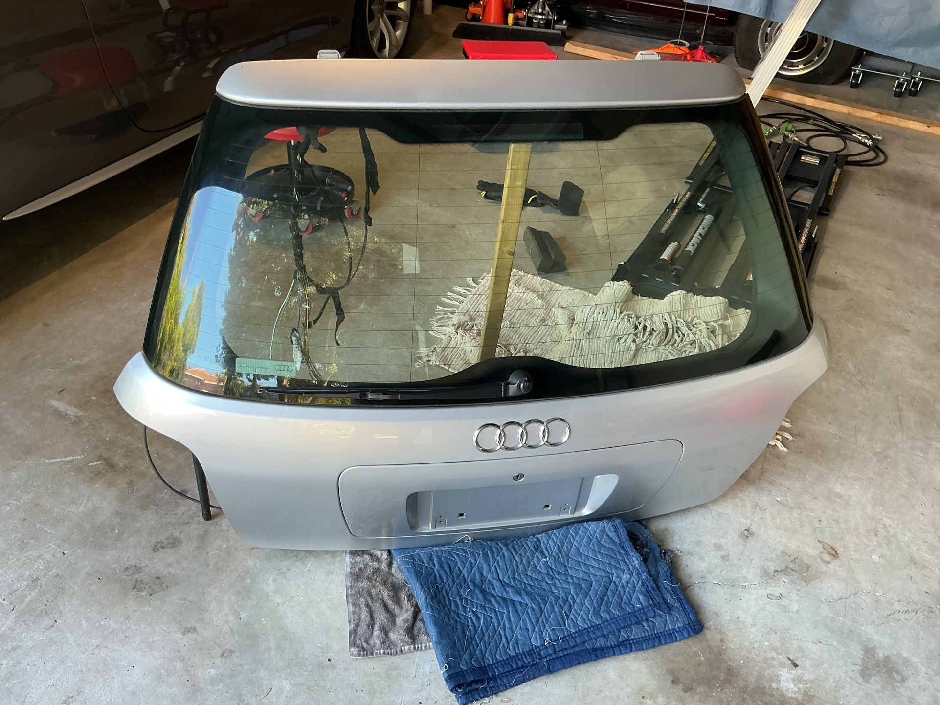 Audi A4 Avant Rear Hatchback Complete