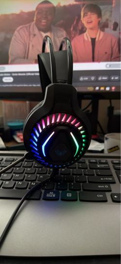 Gaming headsset with rgb