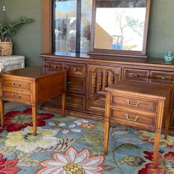 Gorgeous Solid Wood Dresser Set 