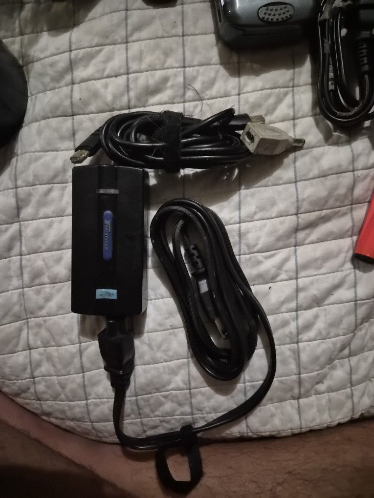 Universal Laptop Charger