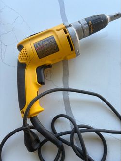 DEWALT DW272 - 6.3 Amp Drywall Screwdriver