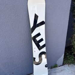 YES 162 snowboard