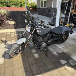 2023 Yamaha R-bolt XV950 cruiser