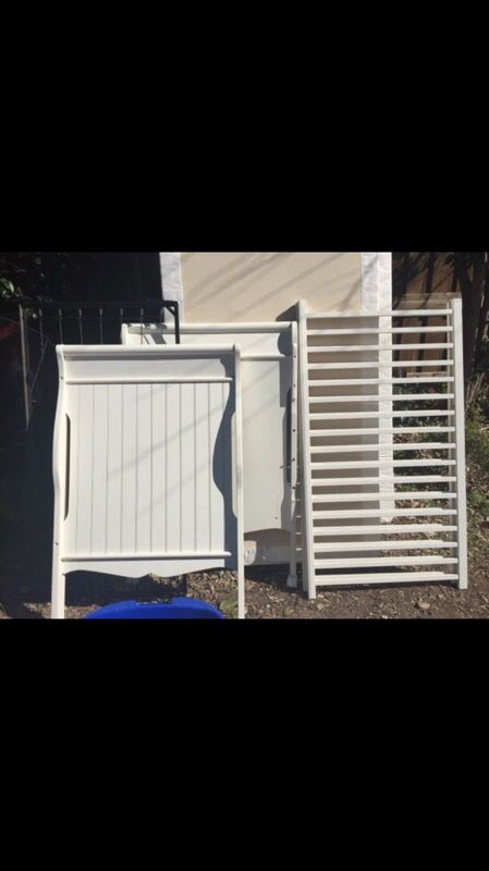 Bellini Baby Sleigh Crib For Sale In Dallas Tx Offerup