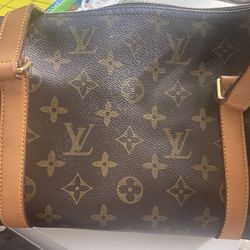 Louis Vuitton Purse brown colour