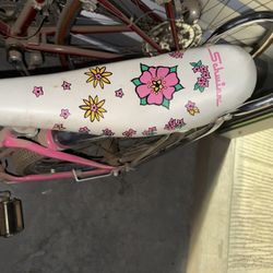  Lil’ Stardust, Fair Lady, or Pixie (flower seat + pink frame are signature 70s designs)