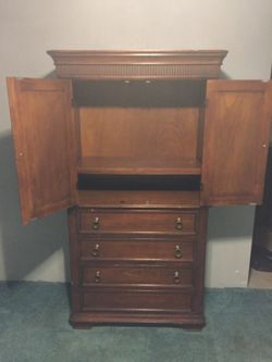 Beautiful Tv enterteinment