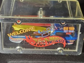 Hot Wheels 1997 New York Toy Fair Deora