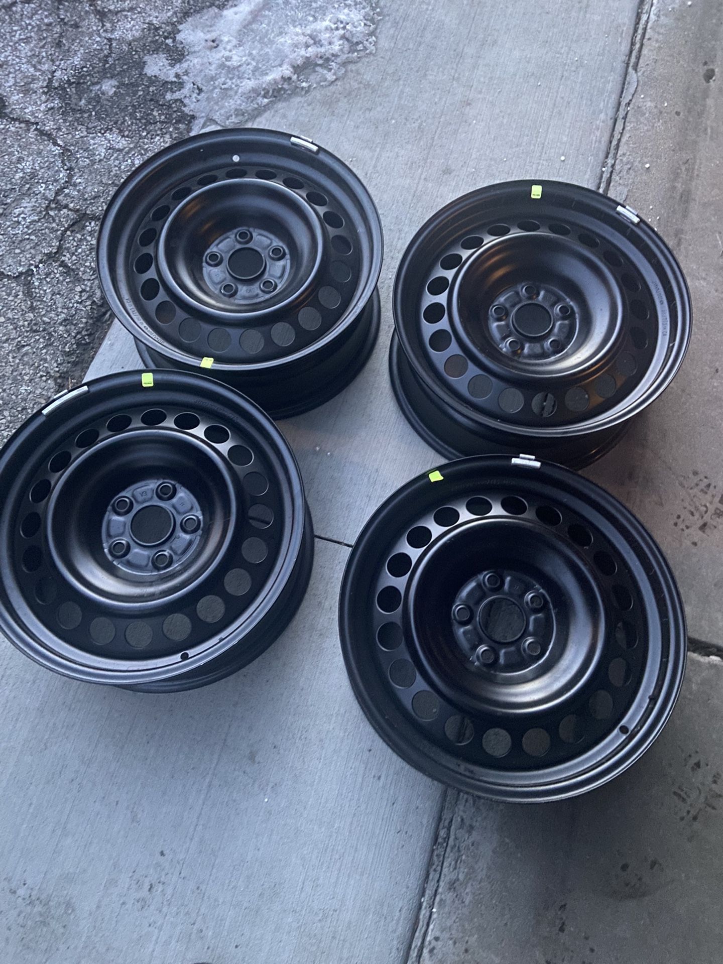 17x7 5x114.3 Steel Wheels