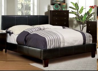 Free local shipping queen frame & Plush Mattress