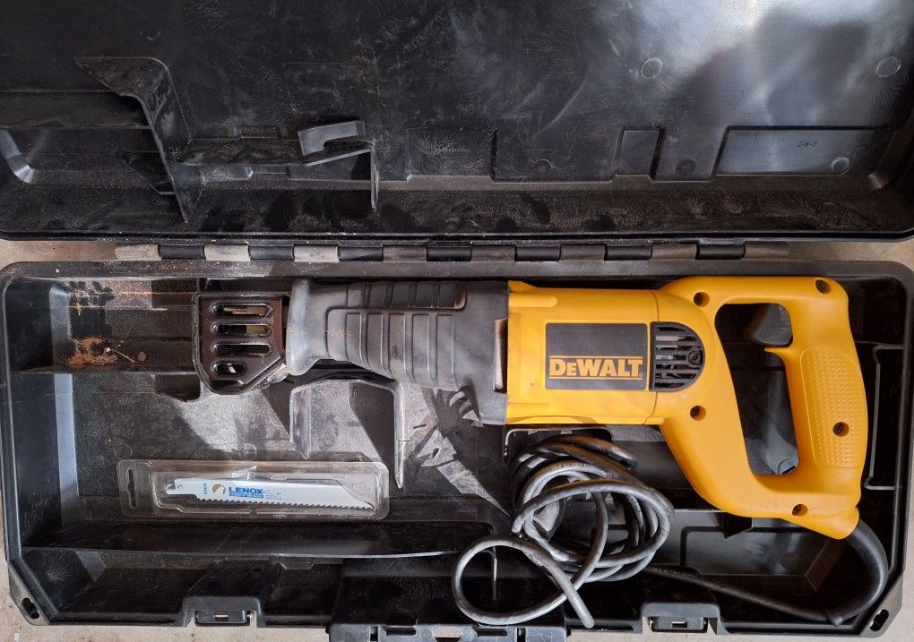DeWalt Sawzall Reciprocating Saw