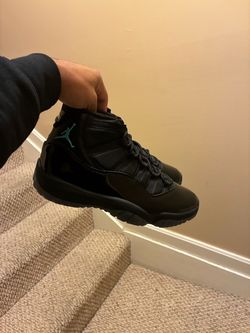 Jordan 11s size 10,5 160$