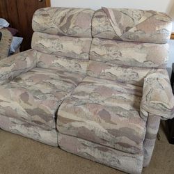 Reclining Loveseat 