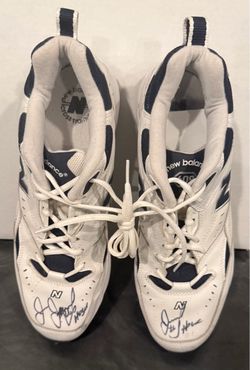 Joe Jacoby autographed Sneakers & 1986 Topps Joe Jacoby #171 card Redskins
