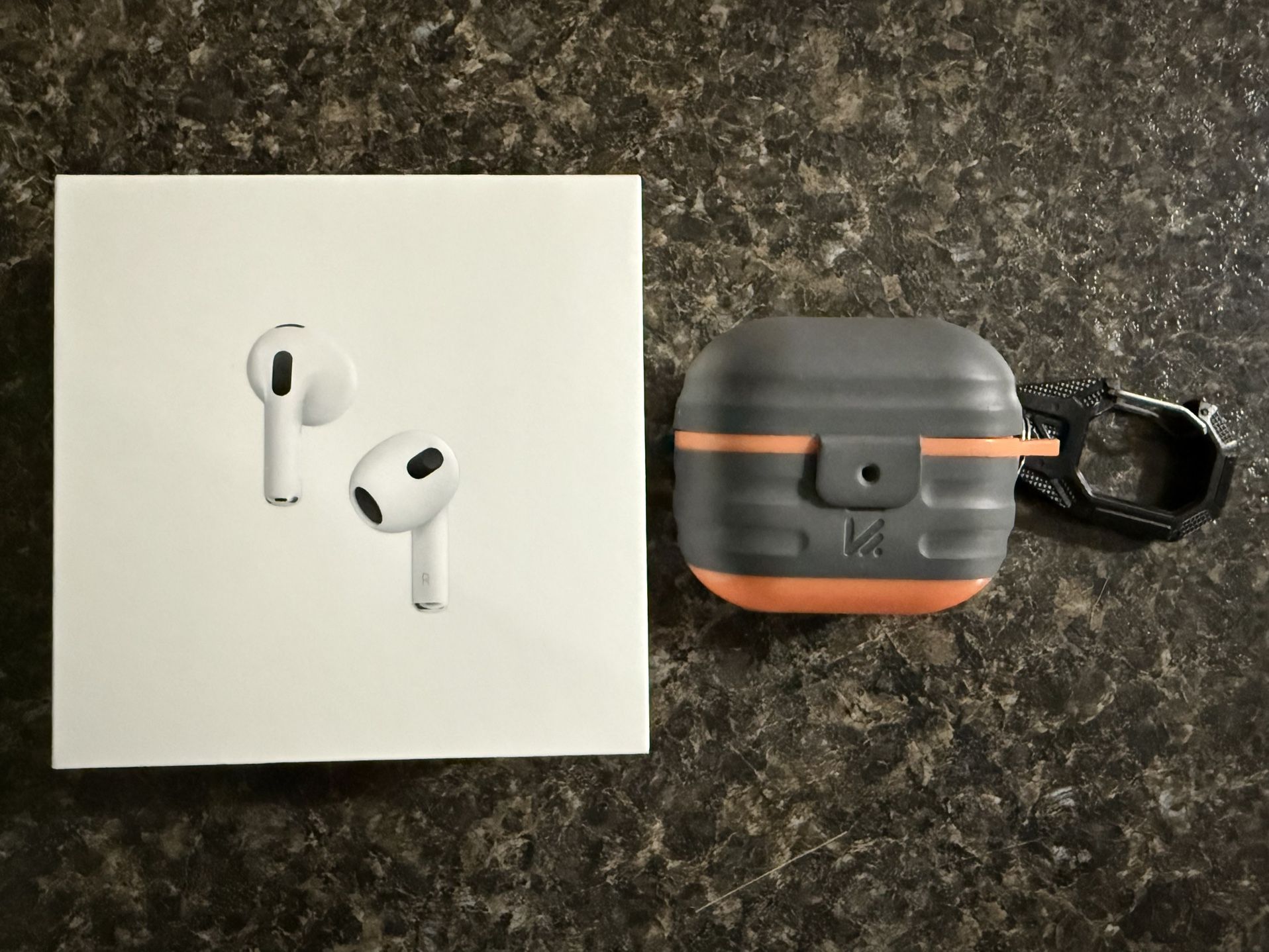 Apple AirPods Gen 3