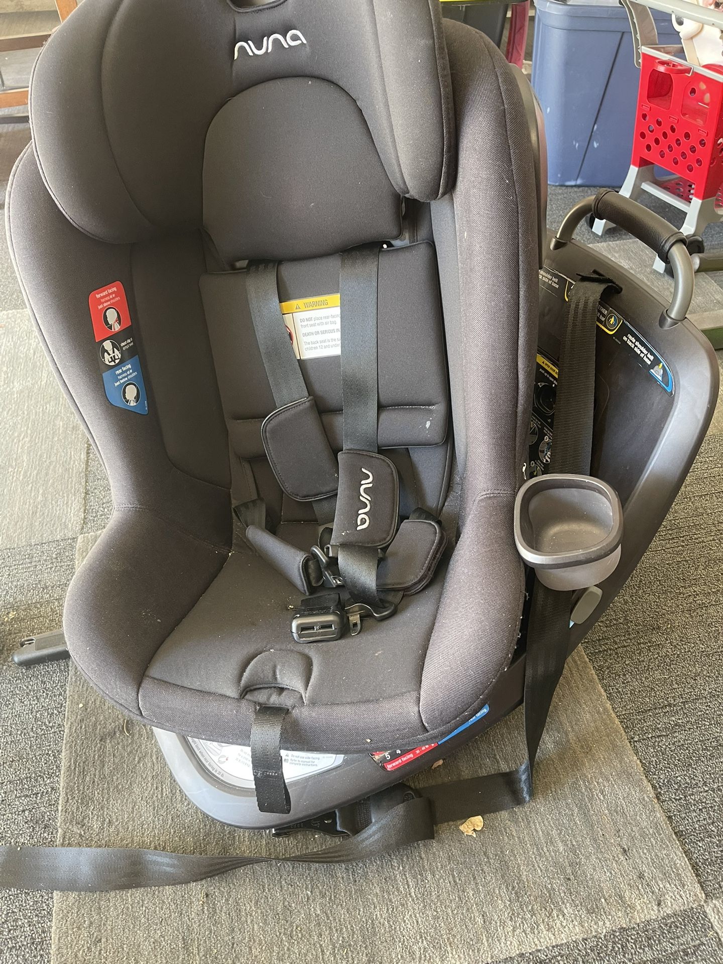 Nuna Revv rotating car seat