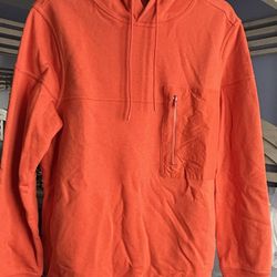 🥳NEW Medium  Mustard Hoodie SALE $18 🍀