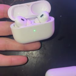 Apple AirPod Pro 3 New 
