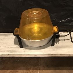 Vintage popcorn maker with butter warmer tray