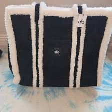 Alo Foxy Winterful Tote