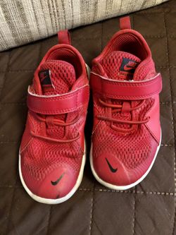 TODDLER SIZE9 NIKE VELCRO SNEAKERS SHOES