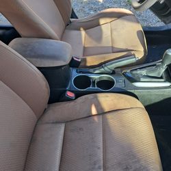 LAVADO Y DESMANCHADO DE ASIENTOS Y CARPETAS 