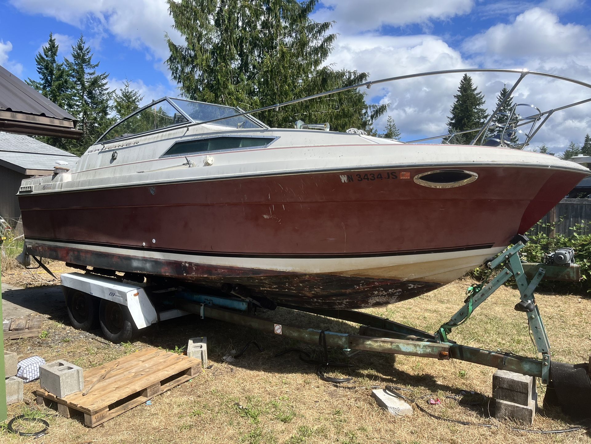 81 Bayliner 2554 sundance