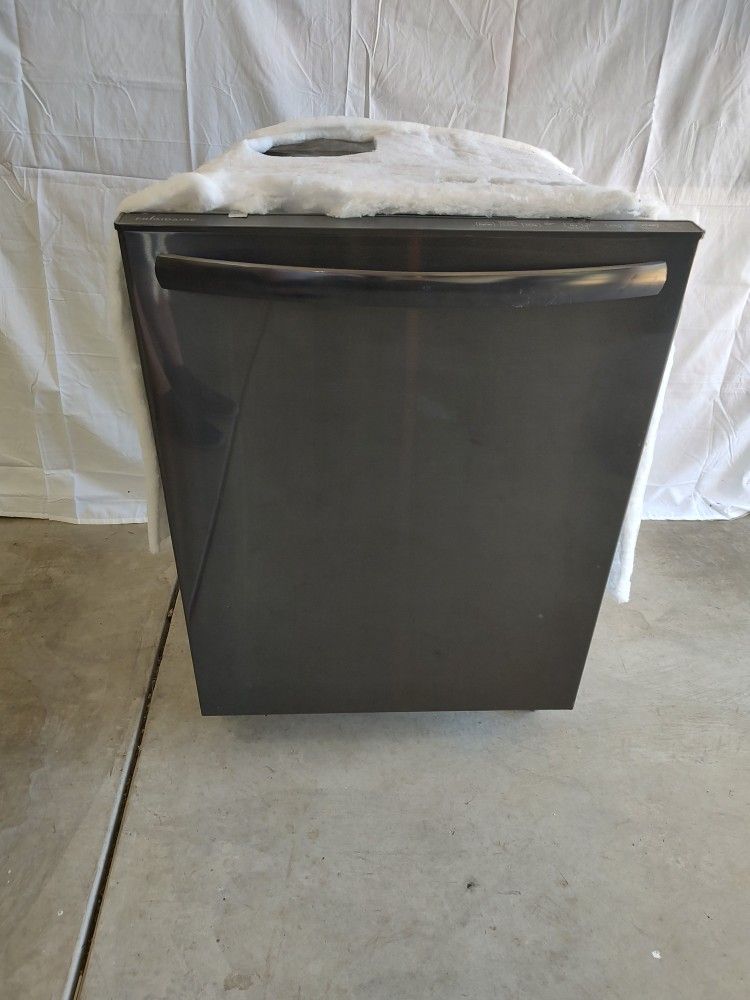 FRIGIDAIRE DISHWASHER