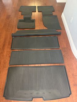 Authentic Volvo Luggage Compartment Cover and All Weather Mats