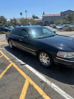 2005 Lincoln Town Car