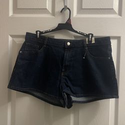 Brand New High Rise Dark Denim Moms Shorts Size 14 