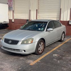 Nissan Altima