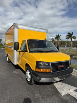 2022 GMC Savana Cutaway